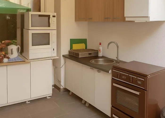 In Free Parking Area Гостевой дом *